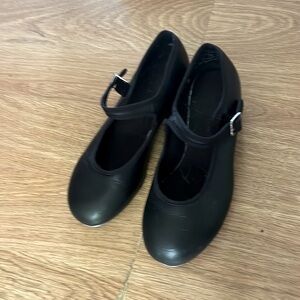 Tap shoes